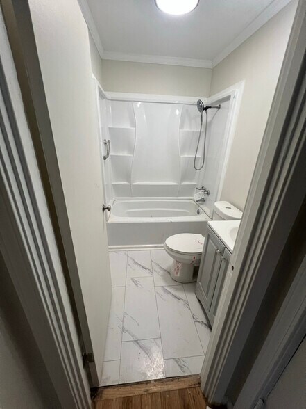 Building Photo - 1515 S Ruston Ave