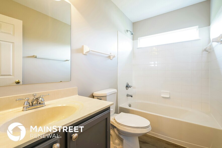 Building Photo - 165 Butternut Pass