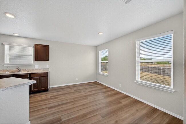 Building Photo - 8203 Rocky Pebble