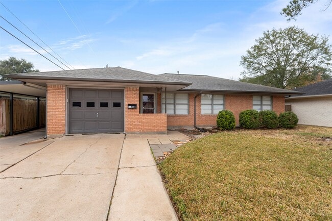 Building Photo - 6148 Indigo St