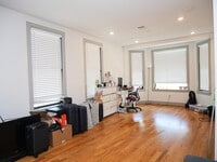 Building Photo - 15 Maywood St