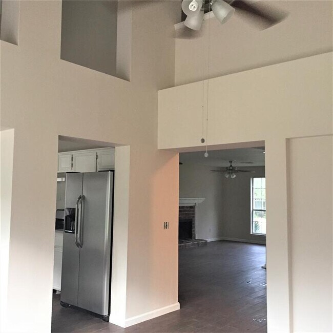 Building Photo - 11400 Gatling Gun Ln