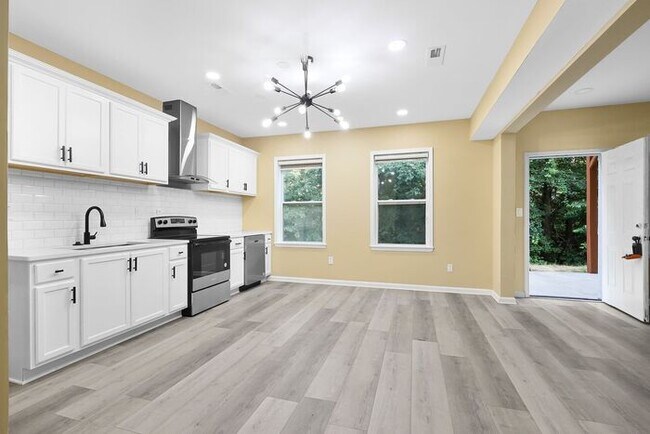 Building Photo - 477 Bridgeton Cove NE
