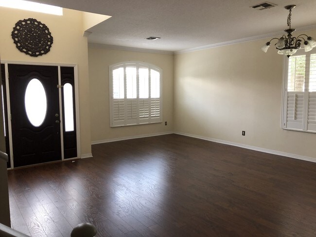 Building Photo - 10522 Angler Ct