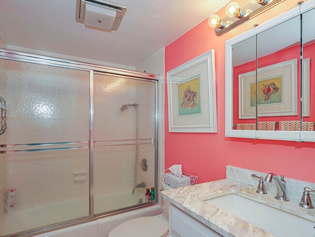 Building Photo - 4141 Ocean Dr