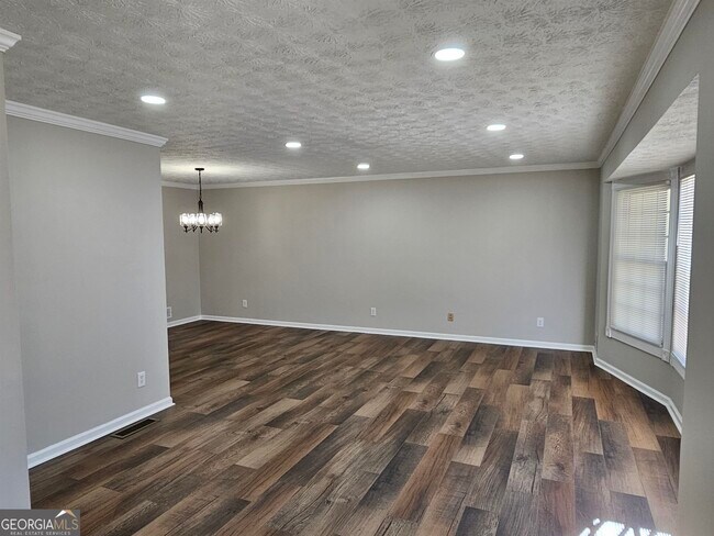 Building Photo - 683 Ginger Cake Rd