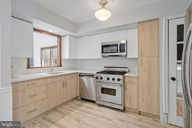 Building Photo - 26 Worrell Rd