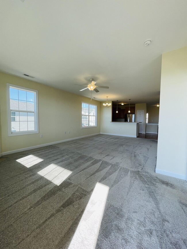 Building Photo - 72 Windgate Cir