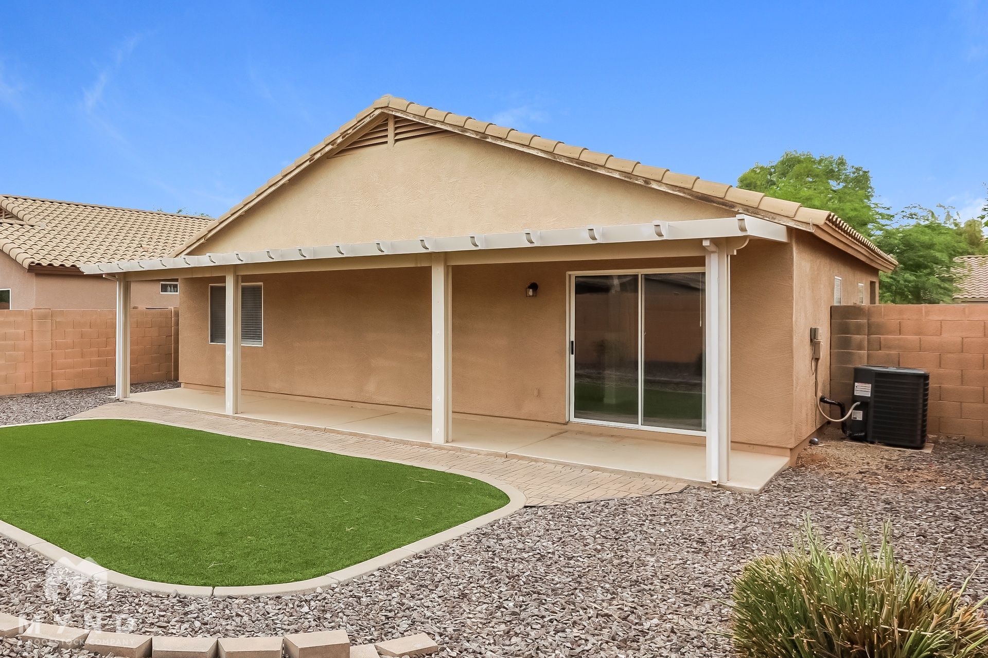Building Photo - 2751 E Olivine Rd