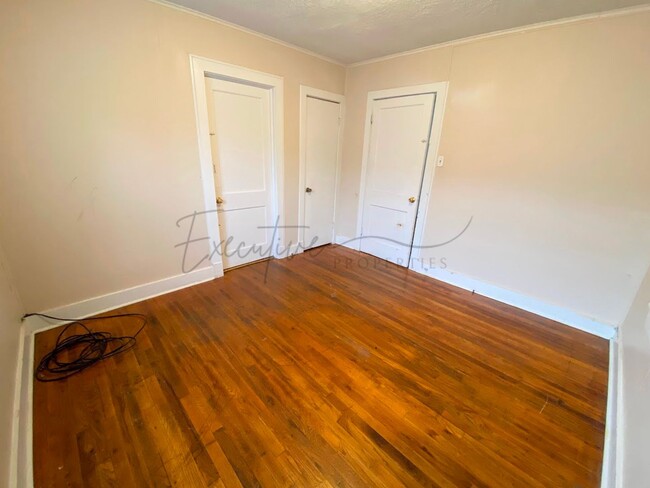 Building Photo - 2 bedroom home in Iowa, LA