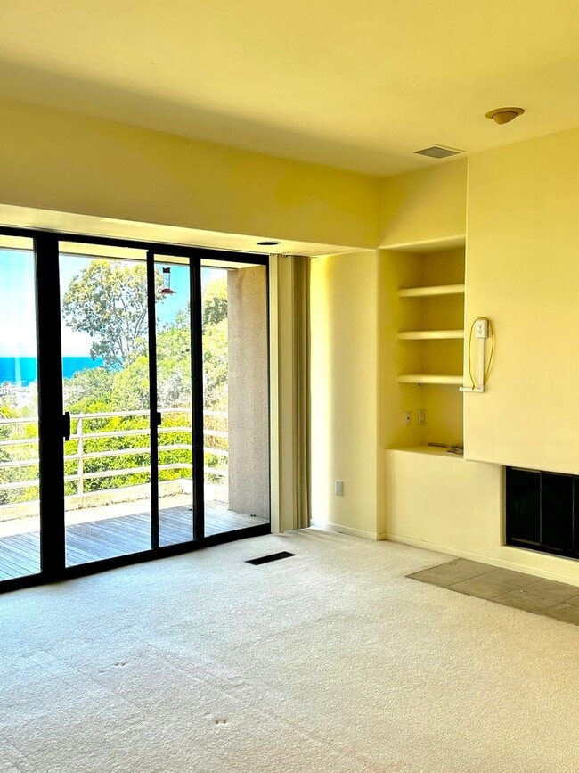 Building Photo - Private, Architect-Designed La Jolla Gem w/ Ocean View! MUST SEE!!!