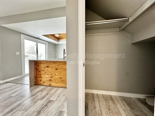 Building Photo - 13274 E Asbury Dr