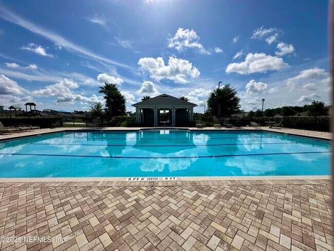 Building Photo - 3330 Lawton Pl