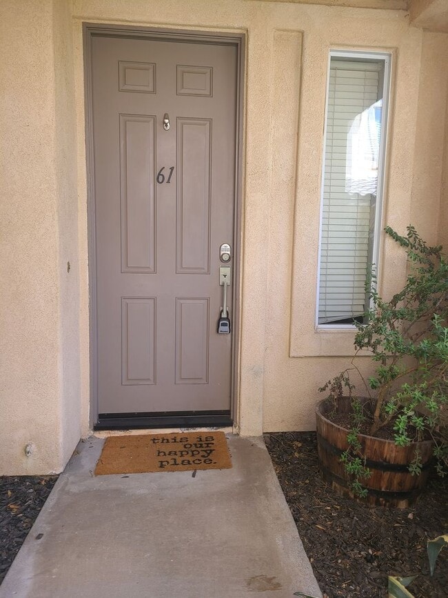 Building Photo - Great golf course views