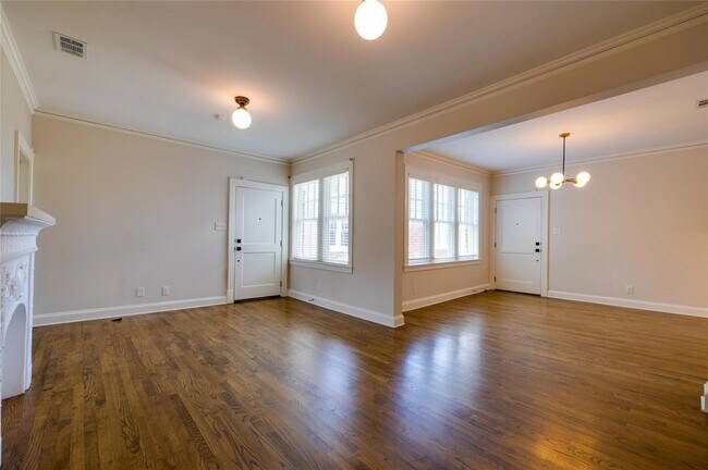 Building Photo - 2837 Hemphill St