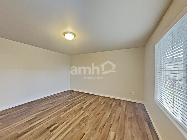 Building Photo - 13831 66th Ave E