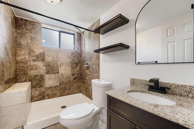 Building Photo - 4bd/2.75ba Renton Home