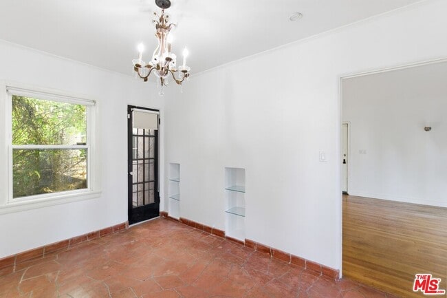 Building Photo - 1307 S Longwood Ave