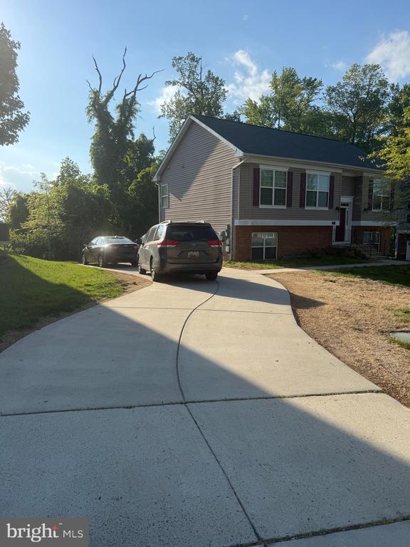 Building Photo - 6518 60th Ave