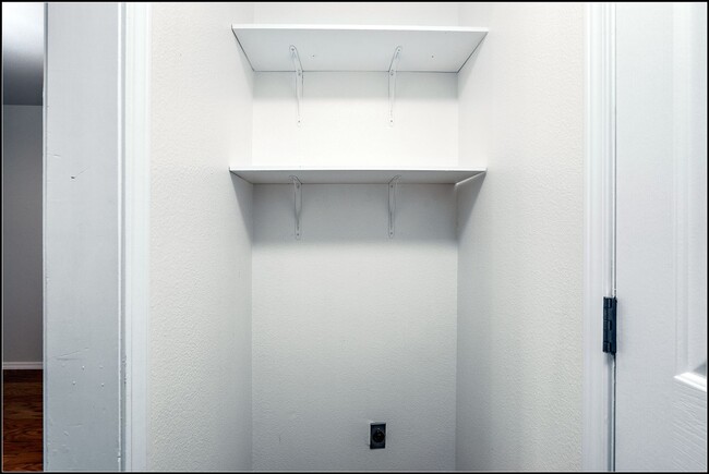 Building Photo - ADON5541