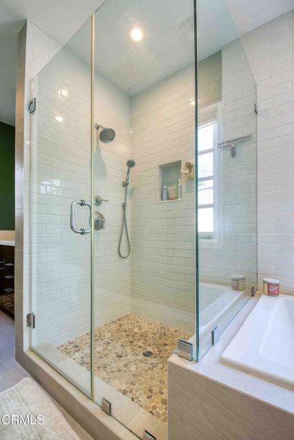 Building Photo - 1014 Stearns Dr