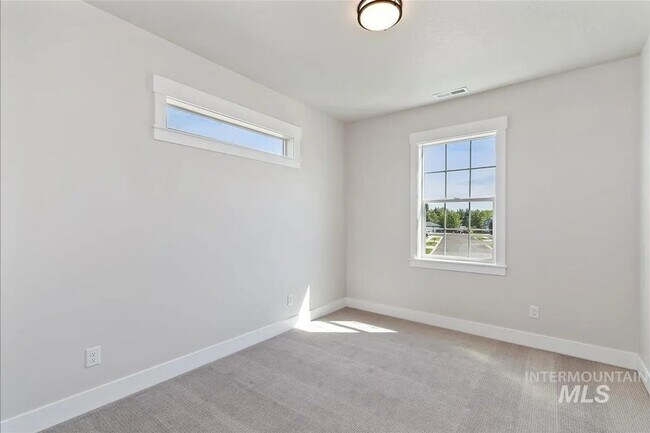 Building Photo - 562 Hidden Mill Ct.