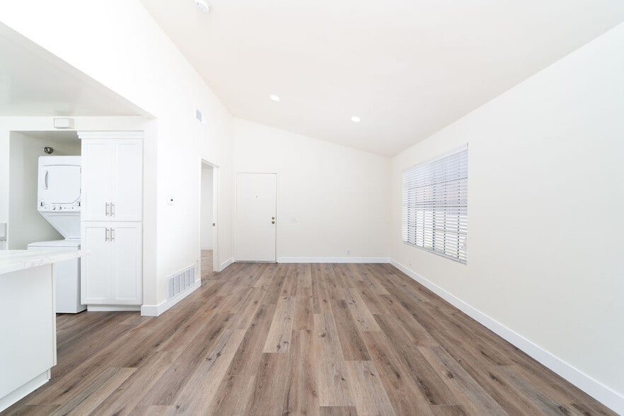 Building Photo - 26156 La Real