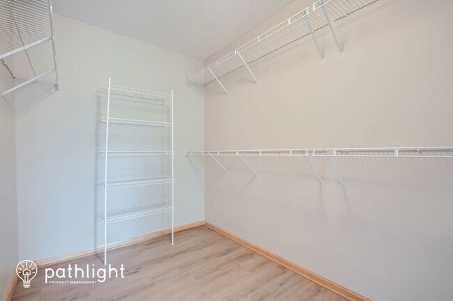 Building Photo - 9260 Icosa St W
