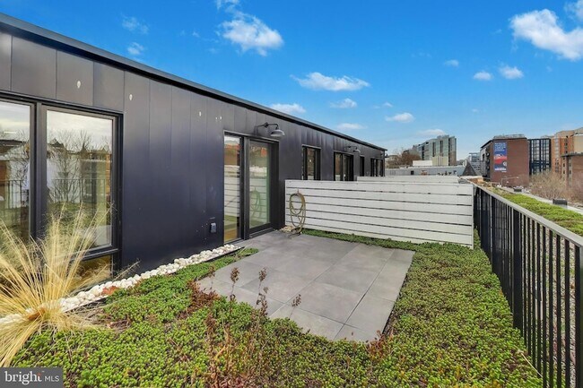 Building Photo - 57 N Street NW Unit UNIT 414