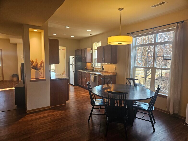 Building Photo - 4876 Innovation Dr