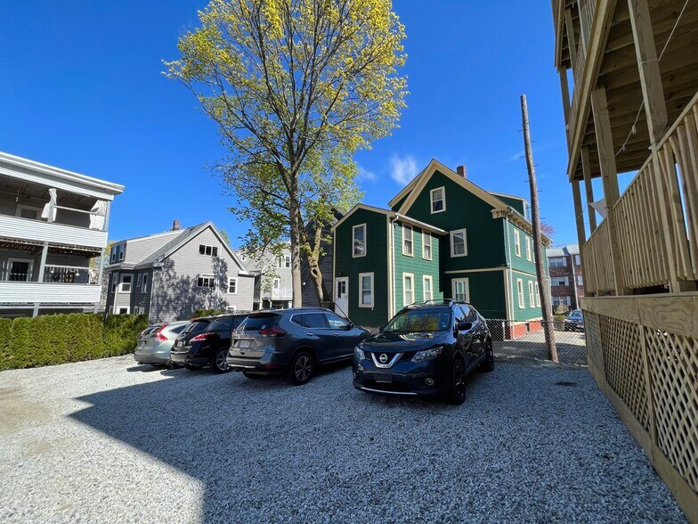 Building Photo - 40 Cherry St