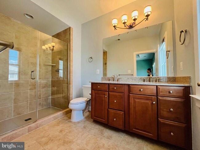 Building Photo - 3152 Yeager Dr