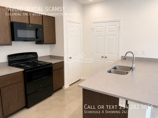 Building Photo - 1808 Ponca Trce