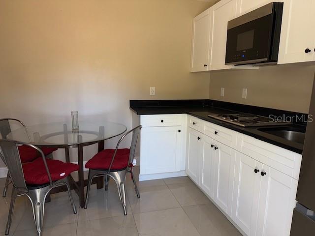 Building Photo - 6609 Myrna Dr