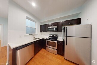 Building Photo - 4 br, 4 bath Triplex - 1517 SEYBERT ST Unit 1