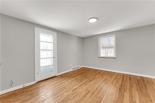 Building Photo - 17416 Throckley Ave