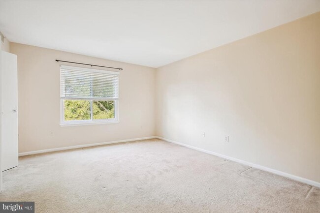 Building Photo - 9712 Kingsbridge Dr