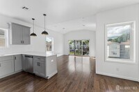 Building Photo - 910 Bergen St