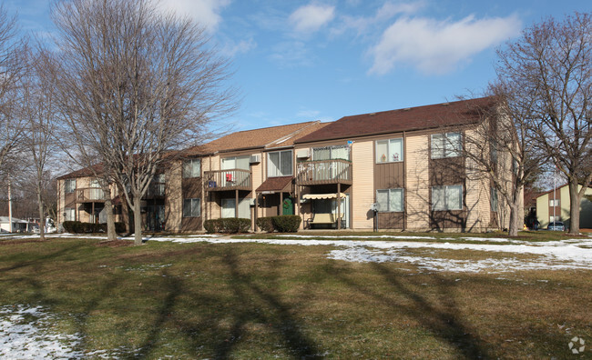 Primary Photo - Riverview Village Apartments