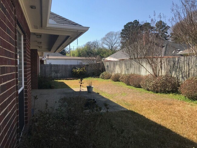 Building Photo - 3106 Silkwood Dr