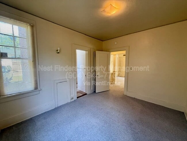 Building Photo - 2309 College St