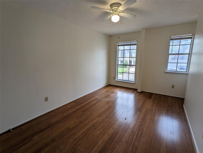 Building Photo - 8608 Dandelion Trail