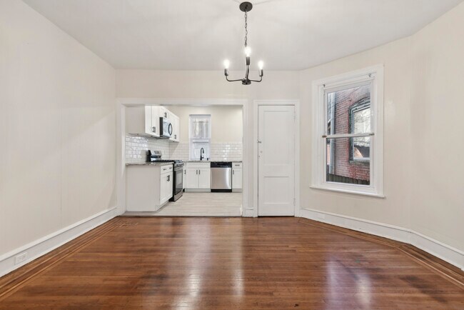 Building Photo - 5541 Hadfield St