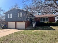 Building Photo - 923 Talwrn Ct