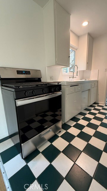 Building Photo - 2202 Fair Oak View Ter