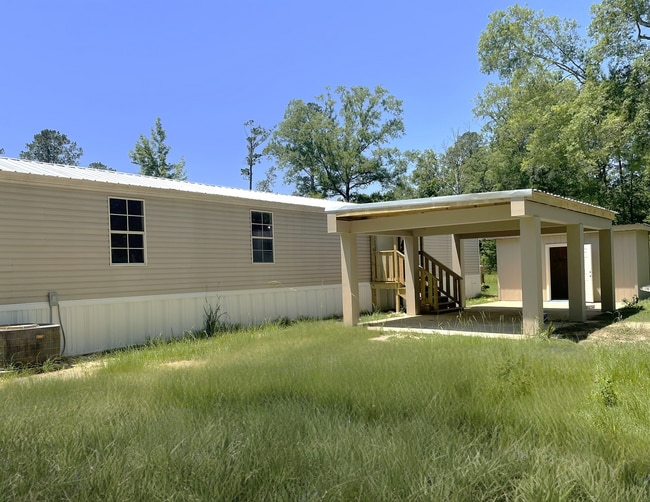 Building Photo - 20253 Perrilloux Rd