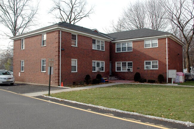Green Acre Gardens - 171-183 Fort Lee Rd Teaneck NJ 07666 | Apartment