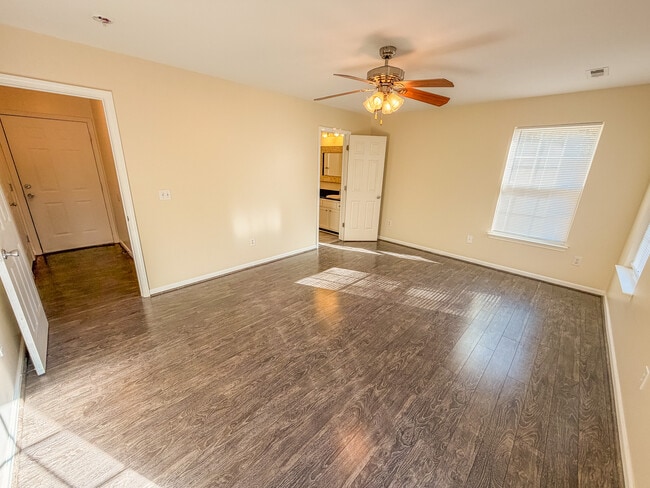 Building Photo - 116 Whipple Ln