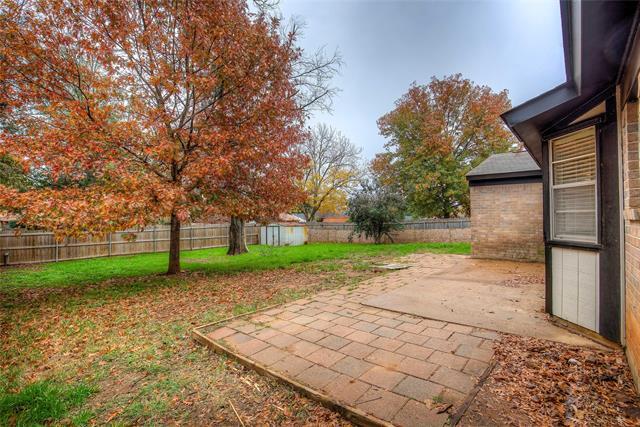 Building Photo - 5307 School Hill Cir
