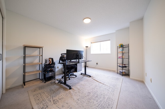 Building Photo - 4275 Merrimac Lane North